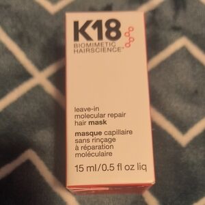 K18 Biomimetic Hairscience Leave-In Repair Mask - White